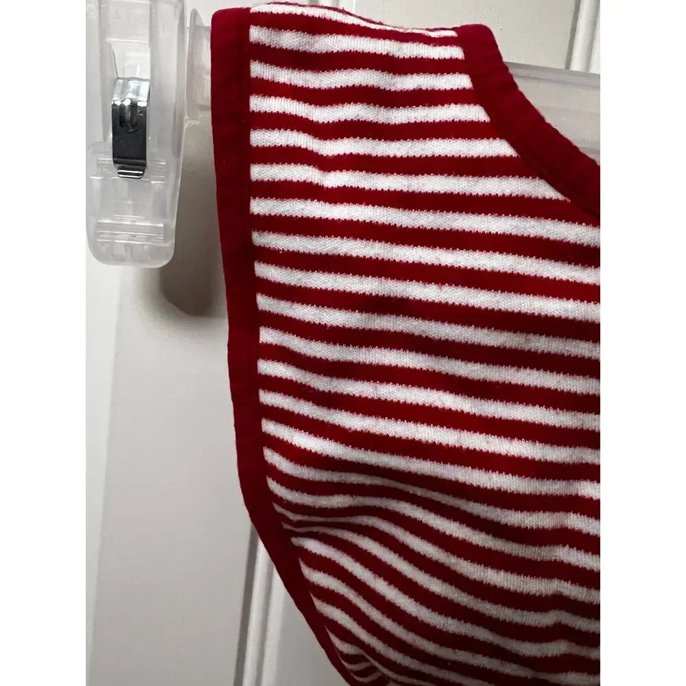 Buc-ee's Red & White Striped Newborn Bib Snap Closure beaver logo embroidery EUC